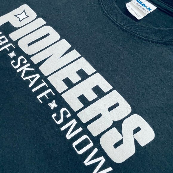 Pioneers Surf Skate Snow Board Shop 2XL T Shirt Northeast East Coast Surfing Tee - Picture 9 of 16